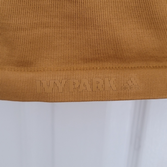 Ivy Park Drip 2 Circular Knit Crop Top - Picture 3 of 4